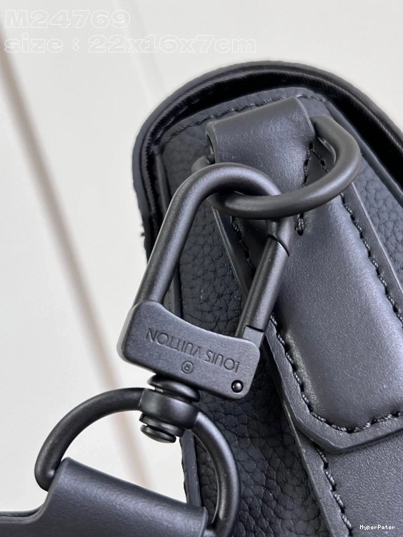 VUITTON Messenger LOUIS Takeoff PM-22*16.5*7CM 0714